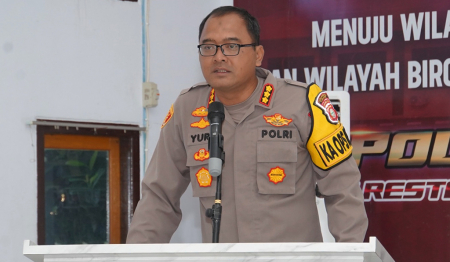 PEMBINAAN DAN PELATIHAN CALON ANGGOTA POLRI