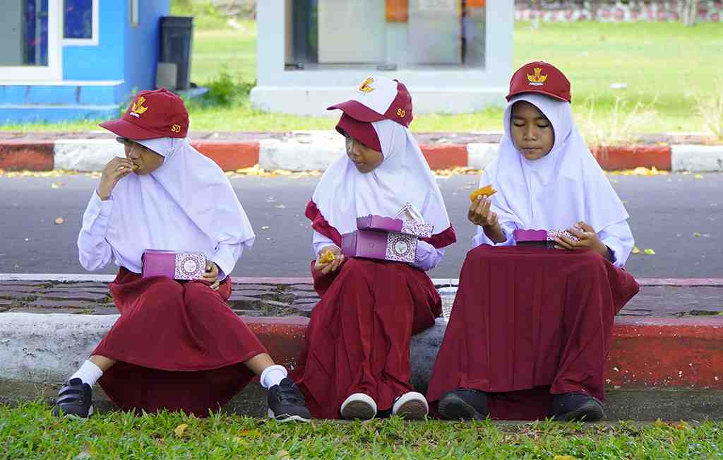 MAKAN BERSAMA