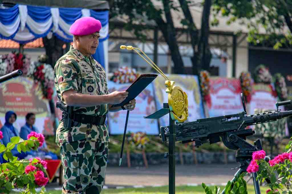 SERTIJAB DANMENKAV 2 MARINIR DI SURABAYA