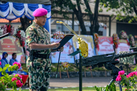 SERTIJAB DANMENKAV 2 MARINIR DI SURABAYA