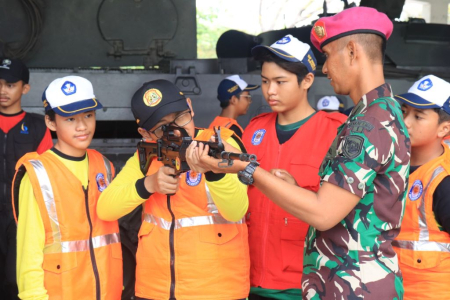 BELAJAR MENEMBAK