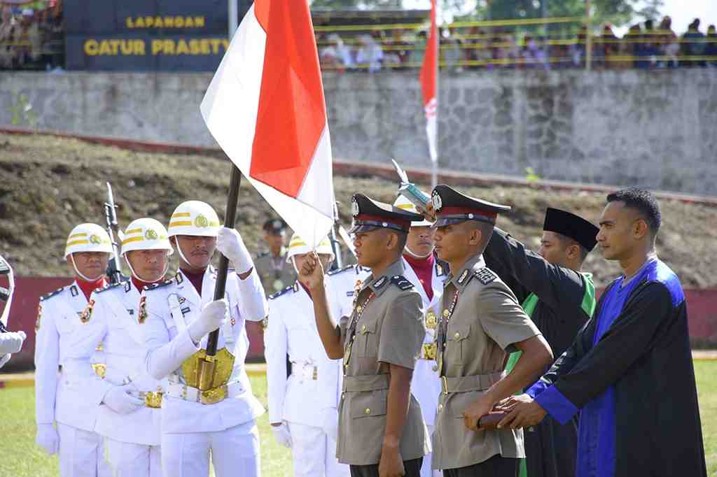 SUMPAH JANJI ANGGOTA POLRI