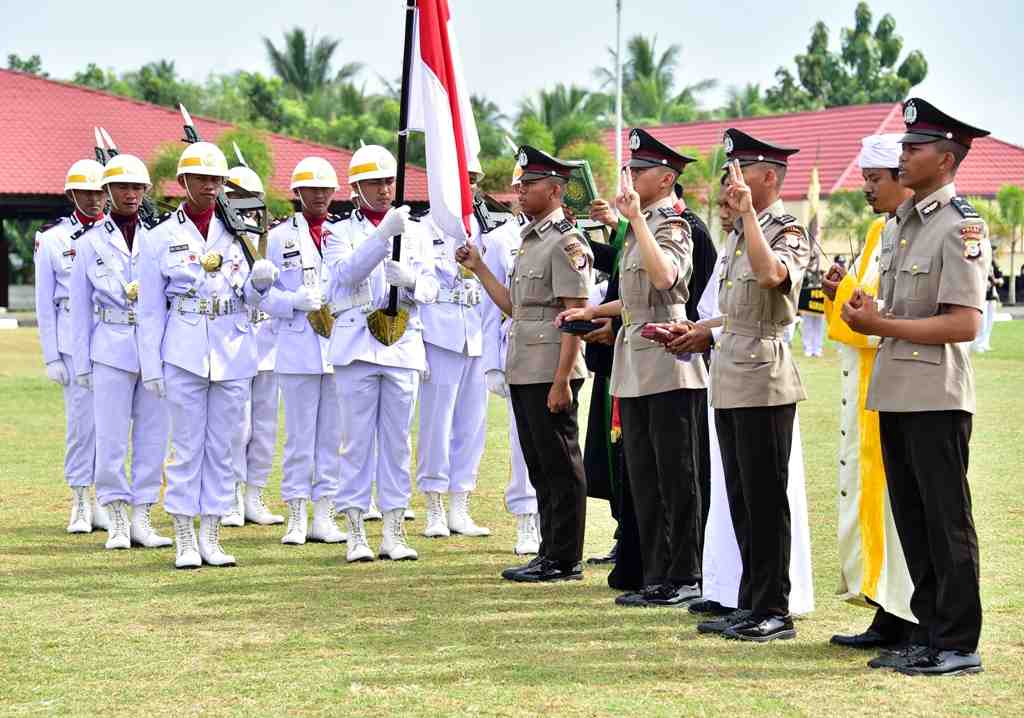 UPACARA PENUTUPAN DIKTUKBA