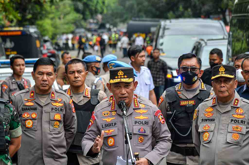 KAPOLRI TINJAU LOKASI DUGAAN BOM BUNUH DIRI