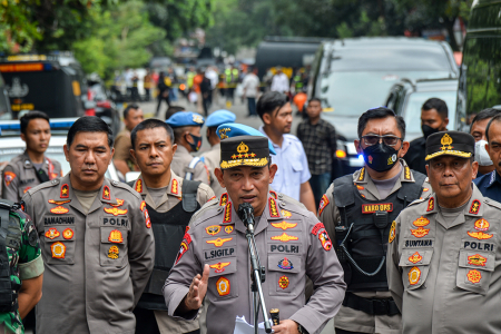 KAPOLRI TINJAU LOKASI DUGAAN BOM BUNUH DIRI