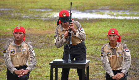 RAKIT SENJATA MATA TERTUTUP