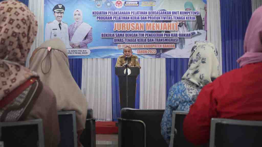 PROGRAM PELATIHAN MENJAHIT