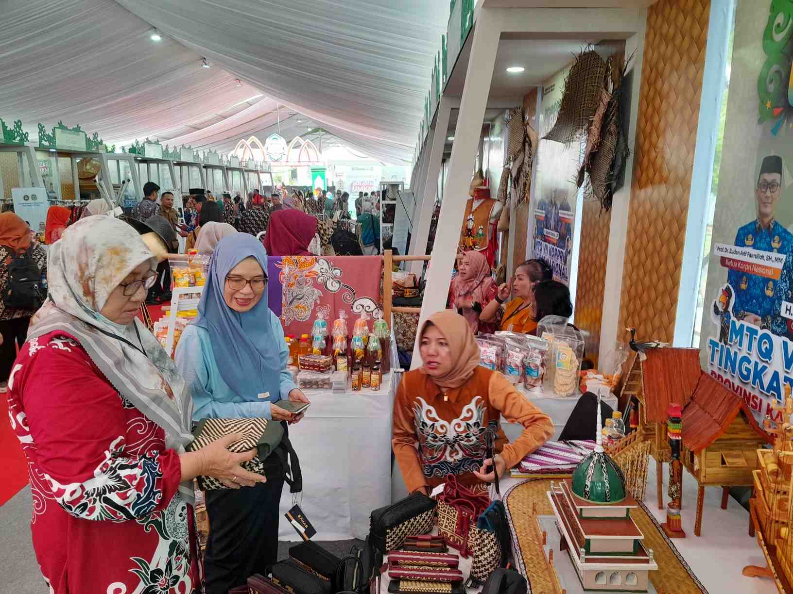 BAZAR UMKM MTQ VII KORPRI