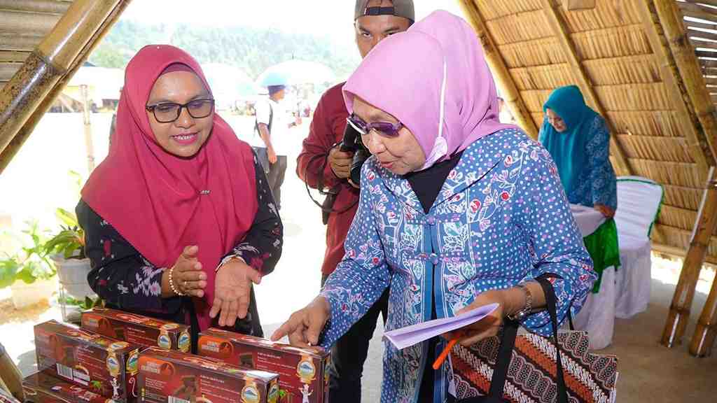 UPAYA PENINGKATAN PENDAPATAN KELUARGA