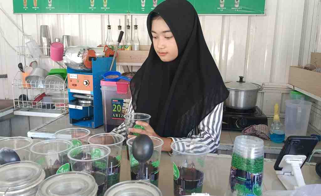 PENJUAL TEH DI KOTA BATANG