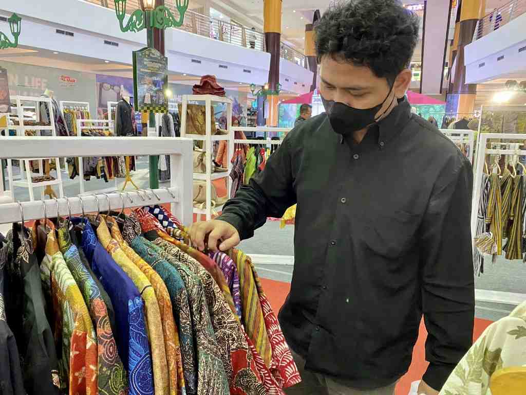 BAJU BATIK YOGYAKARTA