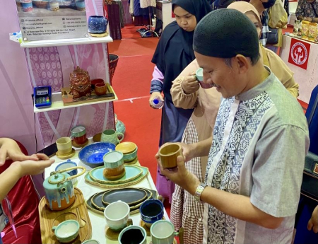 GELAS KERAMIK