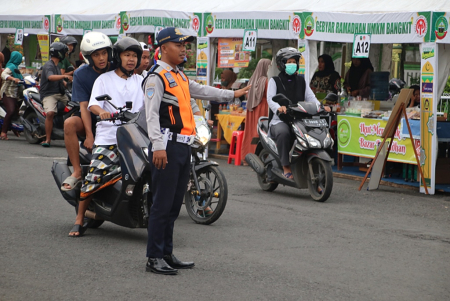 ATUR LALU LINTAS GEBYAR RAMADAN di BLORA