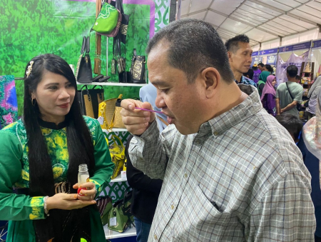MADU PEGUNUNGAN MERATUS