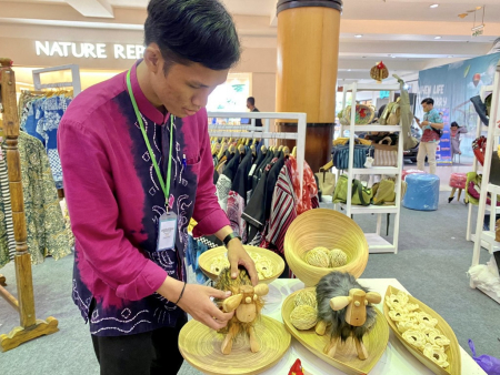 BONEKA KAMBING