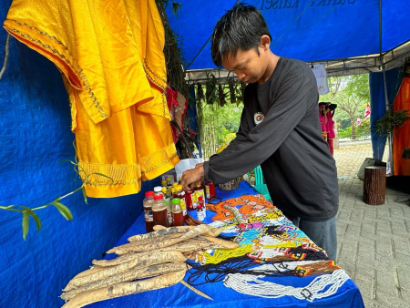 JUAL MINYAK-MINYAKAN