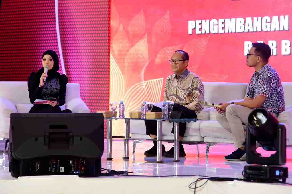 GELAR WICARA EKONOMI KREATIF