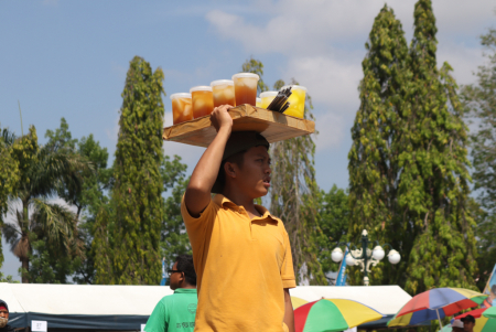 PEDAGANG ES TEH KELILING