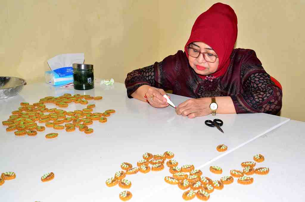 HIAS KUE KARAWO