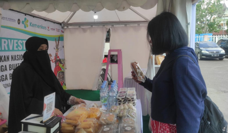 BELI ANEKA JAJANAN TRADISIONAL