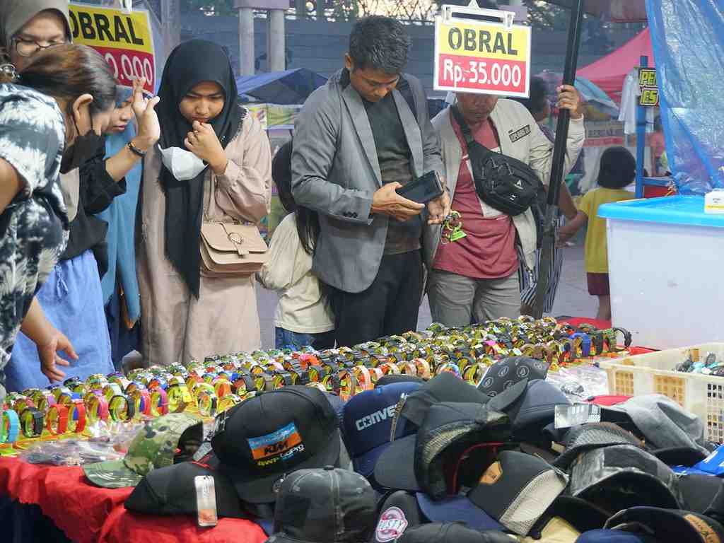 MEMILIH JAM TANGAN