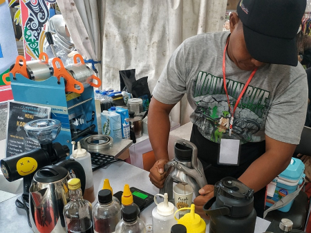 MERACIK KOPI REMPAH 