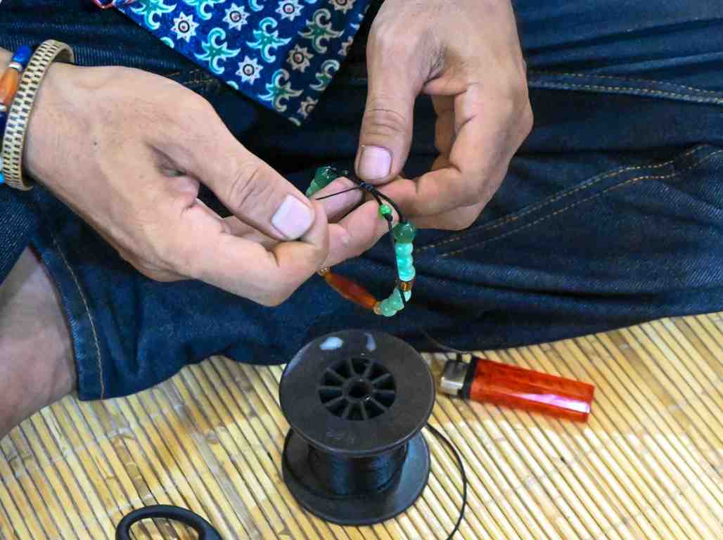 KERAJINAN LILIS LAMIANG