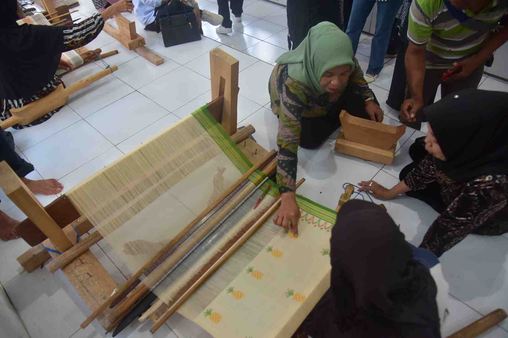SENTRA TENUN BUTON
