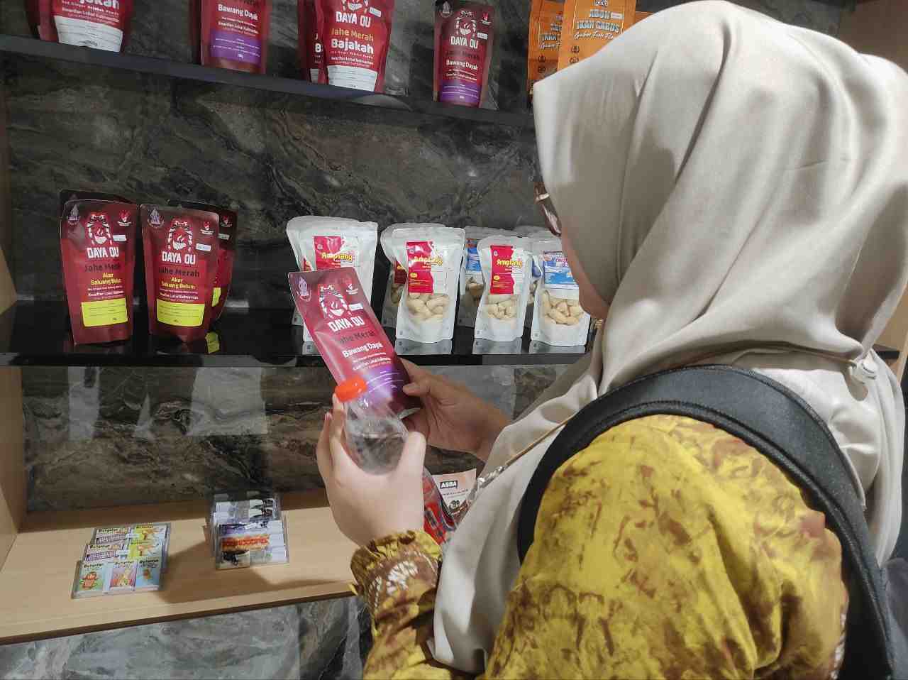 JAHE MERAH SUKU DAYAK