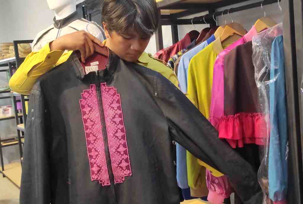 JAKET KARAWO