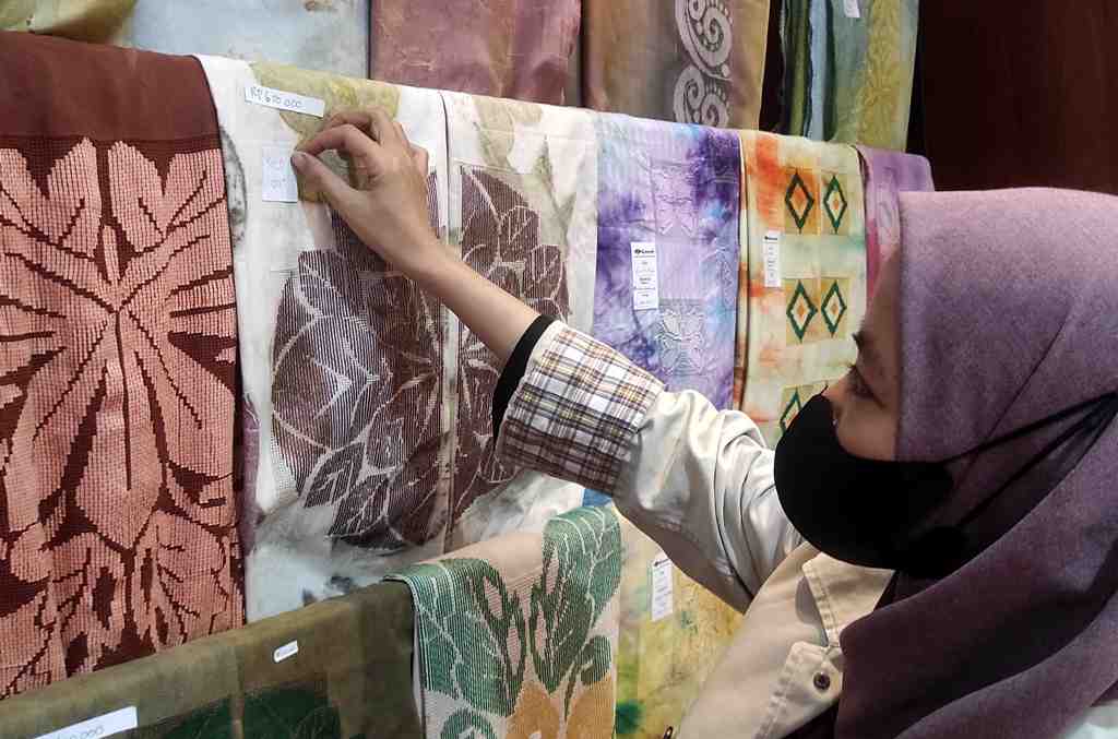KARAWO TERJUAL
