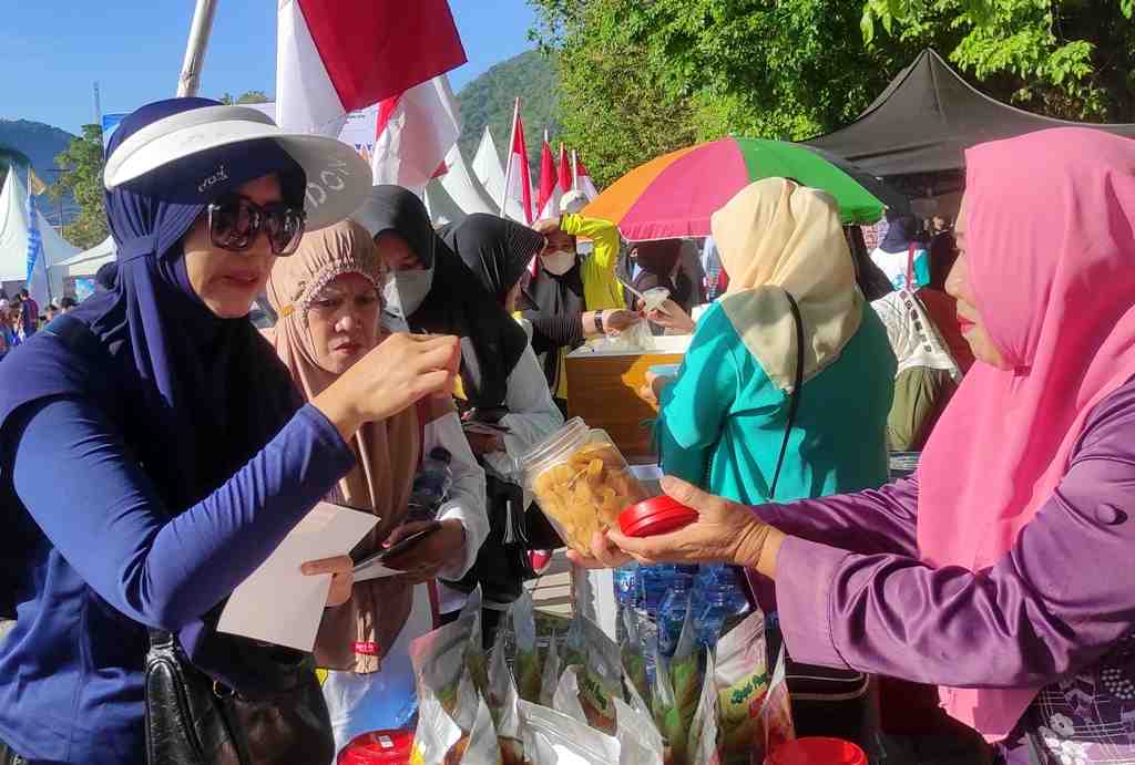 KERIPIK PISANG PEDAS MANIS
