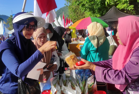 KERIPIK PISANG PEDAS MANIS
