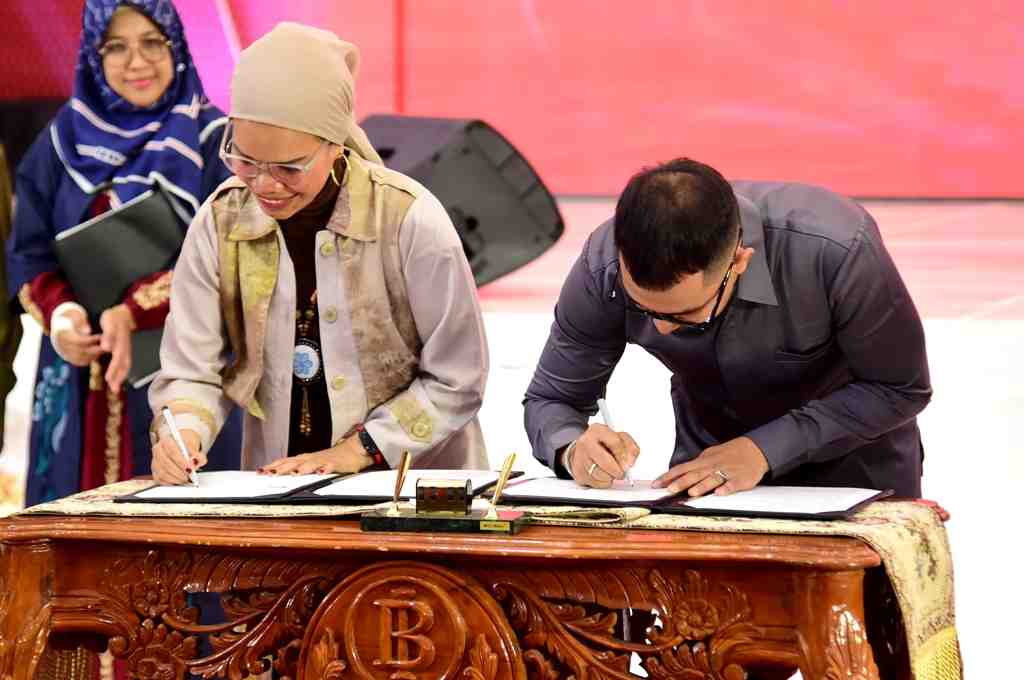 KERJA SAMA PERUSAHAAN FESYEN NASIONAL