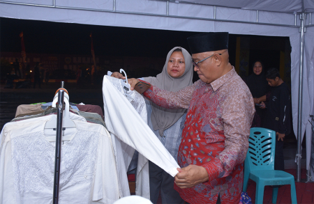 LIHAT BAJU KOKO