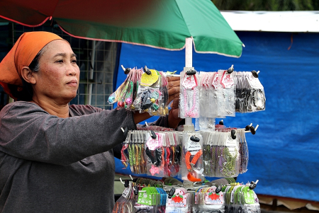 PENJUAL IKAT RAMBUT