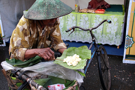 PENJUAL TAPE KETELA di BLORA