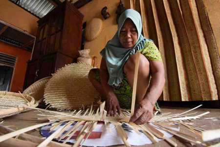 PROSES AWAL PEMBUATAN SALOY