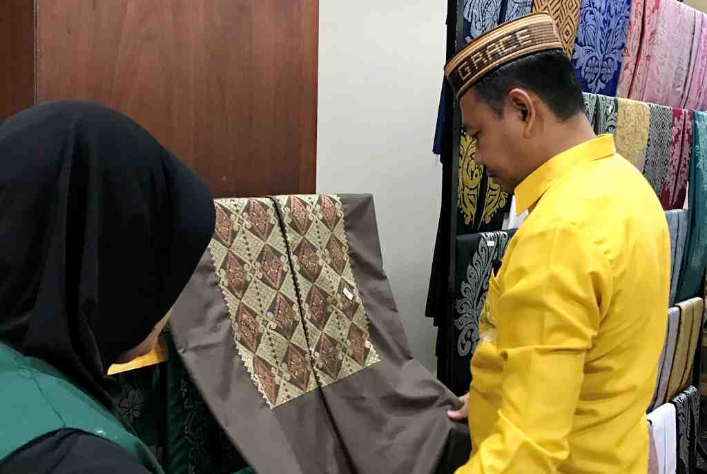 PAMERAN KAIN KARAWO