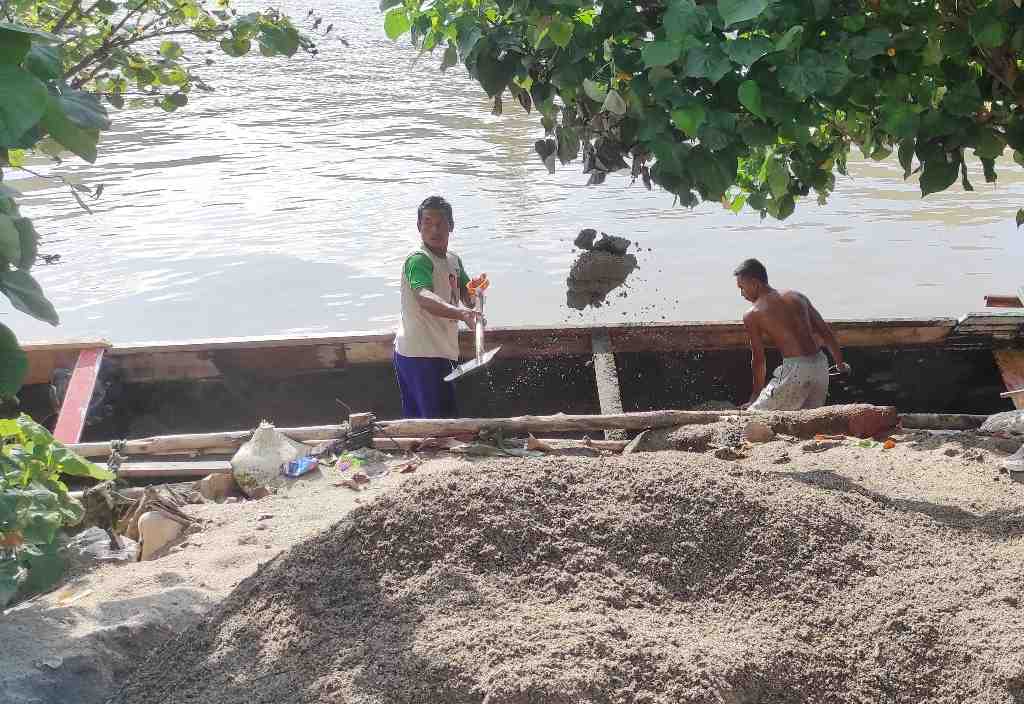 PENAMBANG PASIR