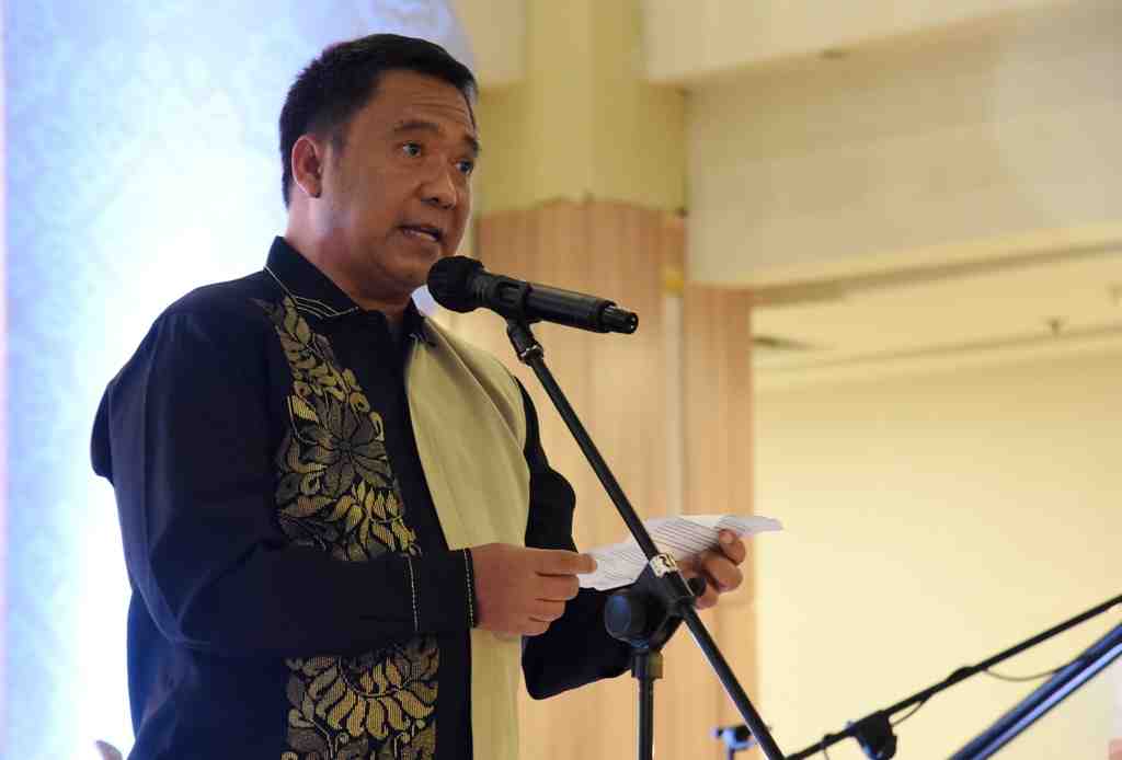 PERTUMBUHAN EKONOMI GORONTALO
