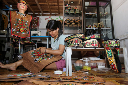 JUAL PRODUK ETNIK DAYAK KALTENG