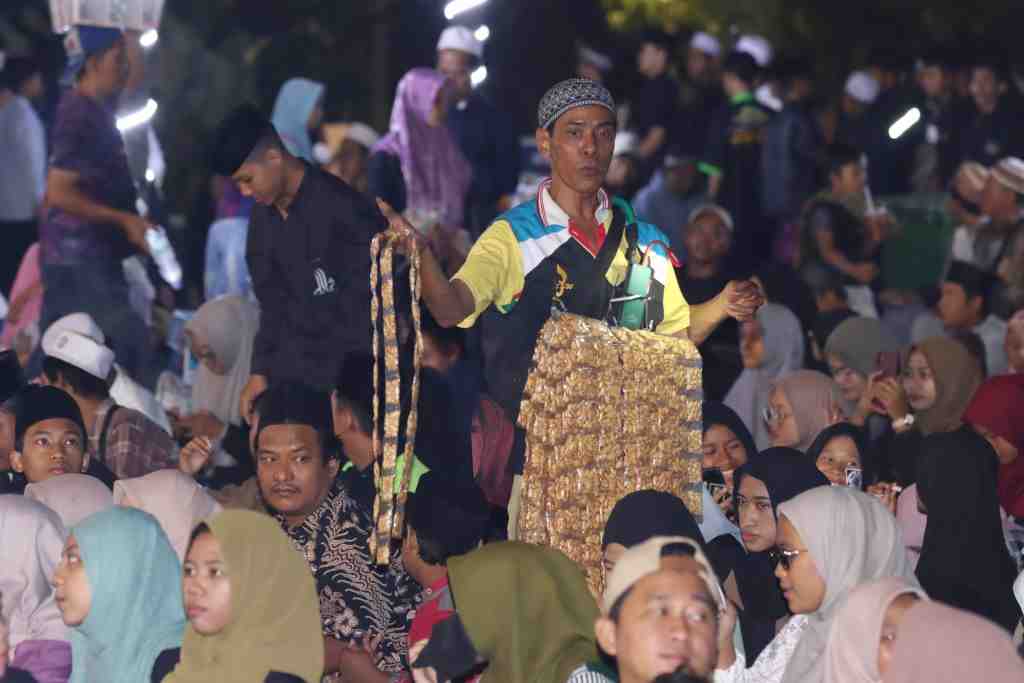 PENJUAL KACANG BAWANG