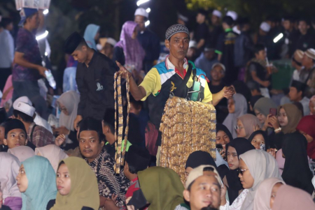 PENJUAL KACANG BAWANG