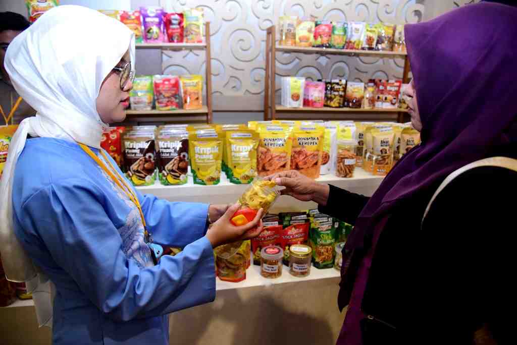 TESTER KERIPIK PISANG GOROHO