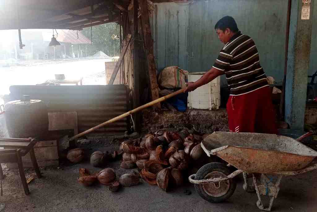 TUNGKU PEREBUSAN JAGUNG