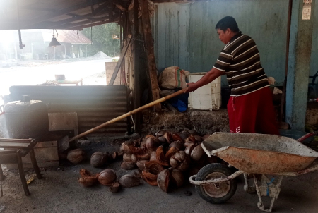 TUNGKU PEREBUSAN JAGUNG