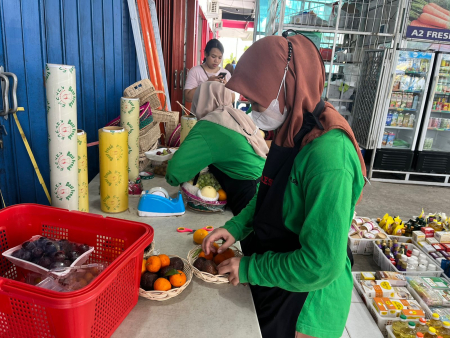 MENGEMAS PARCEL BUAH