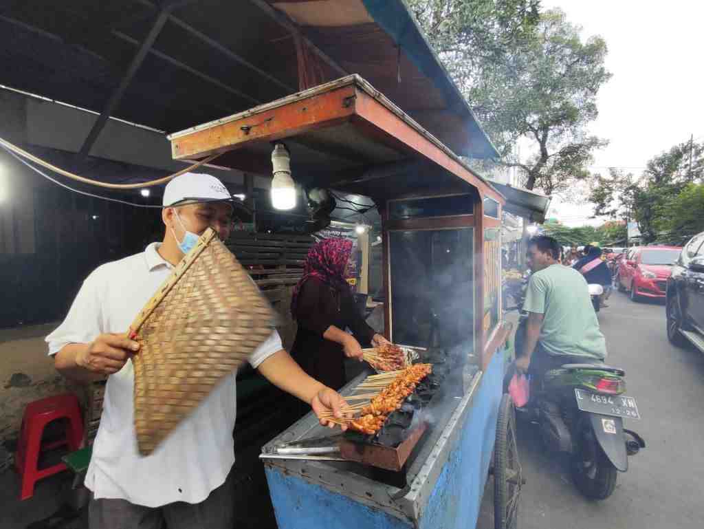 BAKAR SATE AYAM UNTUK BERBUKA