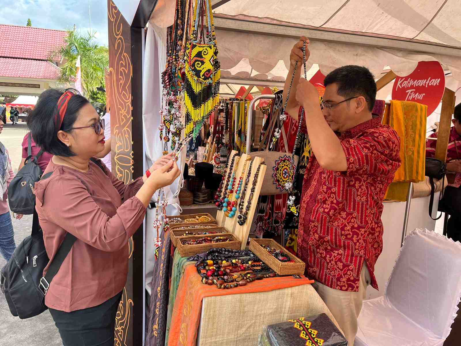 KALUNG MANIK DAYAK